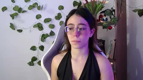   online show from 27, 2, 2025