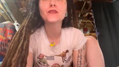 Snapshot of blaizebunny chatting on 8, 4, 2026 BlaizeyBBy online show from 8, 4, 2026