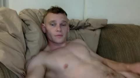 Snapshot of blakeandskylar chatting on 28, 4, 2026 BlakeAndSkylar online show from 28, 4, 2026