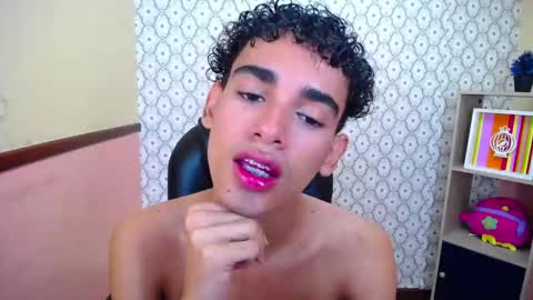 Snapshot of blakelovee chatting on 19, 11, 2025 blakelovee online show from 19, 11, 2025