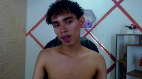 Snapshot of blakelovee chatting on 16, 12, 2025 blakelovee online show from 16, 12, 2025