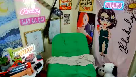 Snapshot of blakelytgirl chatting on 16, 4, 2026 Blakely Morningstar online show from 16, 4, 2026