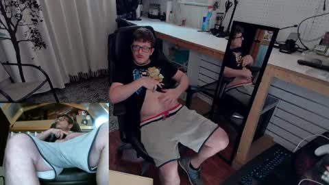 Snapshot of blakenextdoor chatting on 6, 4, 2026 Blake Jonson online show from 6, 4, 2026