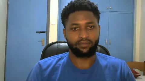 Snapshot of blakmoufaka chatting on 12, 10, 2025 blakmoufaka online show from 12, 10, 2025