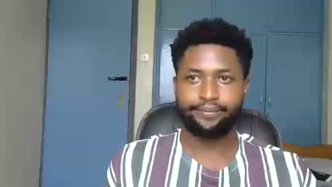 Snapshot of blakmoufaka chatting on 21, 10, 2025 blakmoufaka online show from 21, 10, 2025