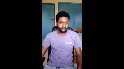 Snapshot of blakmoufaka chatting on 4, 12, 2025 blakmoufaka online show from 4, 12, 2025