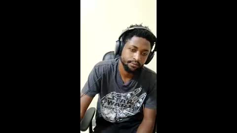 Snapshot of blakmoufaka chatting on 5, 12, 2025 blakmoufaka online show from 5, 12, 2025