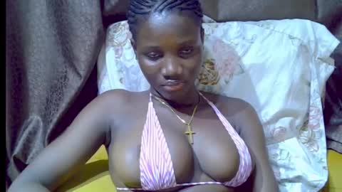 Snapshot of blaq_melanin chatting on 10, 11, 2025 nikky00 online show from 10, 11, 2025