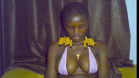 Snapshot of blaq_melanin chatting on 25, 11, 2025 nikky00 online show from 25, 11, 2025