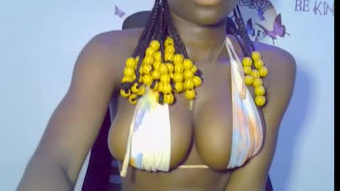 Snapshot of blaq_melanin chatting on 16, 12, 2025 nikky00 online show from 16, 12, 2025