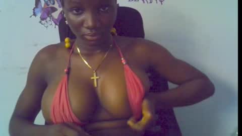 Snapshot of blaq_melanin chatting on 2, 2, 2026 nikky00 online show from 2, 2, 2026