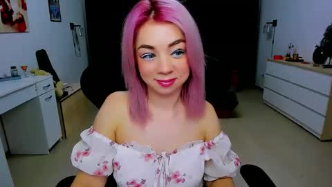 Snapshot of blinkofeyess chatting on 4, 12, 2024 Nicole online show from 4, 12, 2024