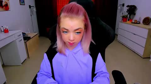 Snapshot of blinkofeyess chatting on 23, 1, 2025 Nicole online show from 23, 1, 2025