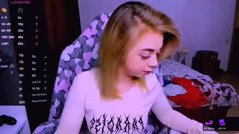 Nicole online show from 25, 11, 2025