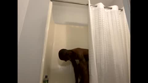 Snapshot of blkbttm4u chatting on 25, 12, 2024 dj hrd2top online show from 25, 12, 2024