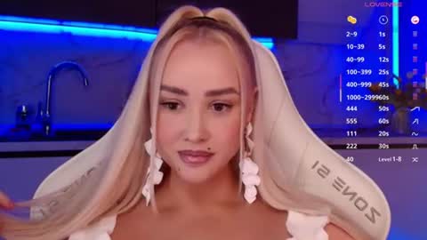 Lana online show from 7, 7, 2026