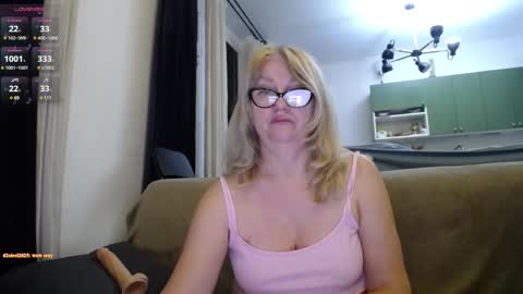 Karina online show from 16, 2, 2025