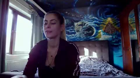 Snapshot of blonde4pasion chatting on 16, 10, 2025 blonde4pasion online show from 16, 10, 2025