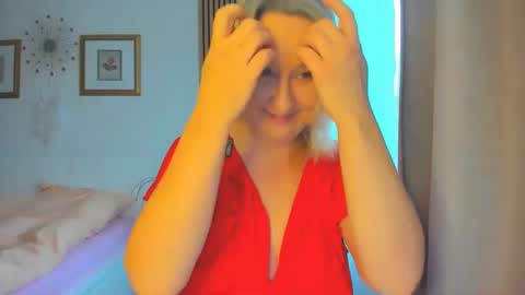 Nicole online show from 30, 1, 2025