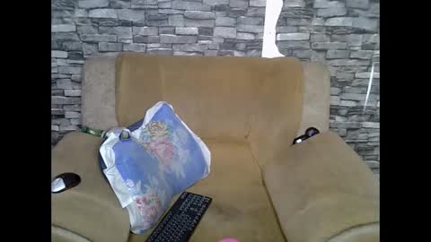 Snapshot of blonde_creamy chatting on 22, 4, 2026 blonde_creamy online show from 22, 4, 2026