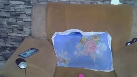 Snapshot of blonde_creamy chatting on 28, 4, 2026 blonde_creamy online show from 28, 4, 2026