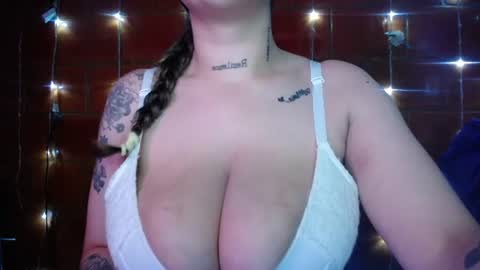 Snapshot of blonde_desire chatting on 20, 6, 2026 Sam online show from 20, 6, 2026