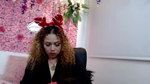 Snapshot of blonde_squirt_ chatting on 18, 12, 2024 blonde_squirt_ online show from 18, 12, 2024