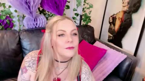 Snapshot of blondejj chatting on 19, 3, 2026 JJ online show from 19, 3, 2026