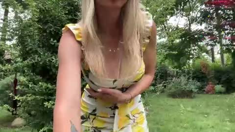 Snapshot of blondevenom chatting on 4, 7, 2026 OnlyFans livia77 twitter liv20 4u online show from 4, 7, 2026