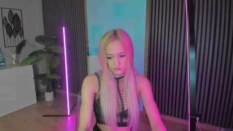 Snapshot of blondie_muller chatting on 22, 2, 2025 blondie_muller online show from 22, 2, 2025