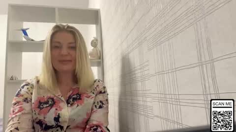 blondie_xoxoxo online show from 20, 10, 2025