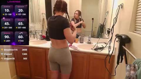 Snapshot of blondiebubblebooty chatting on 5, 12, 2025 Bubbles online show from 5, 12, 2025