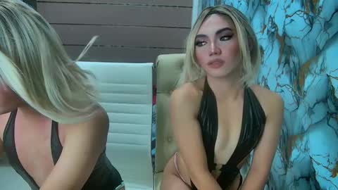 blondina_twinx online show from 11, 5, 2026