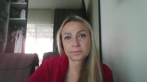 Snapshot of blondkitti chatting on 19, 9, 2025 Iren online show from 19, 9, 2025