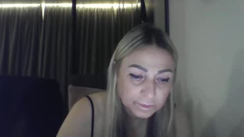 Snapshot of blondkitti chatting on 16, 10, 2025 Iren online show from 16, 10, 2025