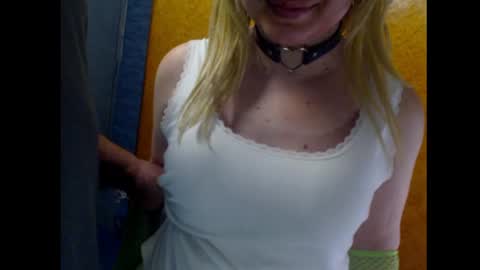 Blontsex online show from 11, 4, 2026