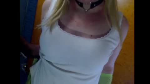Snapshot of blontsex chatting on 28, 6, 2026 Blontsex online show from 28, 6, 2026