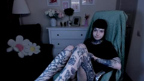 Snapshot of blood__mary chatting on 23, 4, 2026 Mary online show from 23, 4, 2026