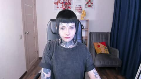 Snapshot of blood__mary chatting on 27, 4, 2026 Mary online show from 27, 4, 2026