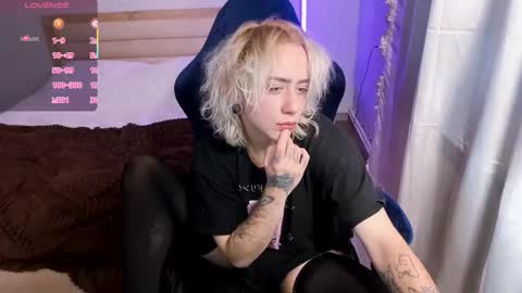 blooming_soul online show from 24, 11, 2025