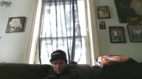 blowme19866 online show from 18, 2, 2025