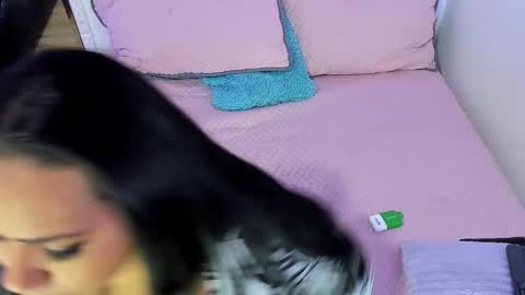 blue__style online show from 1, 1, 2025