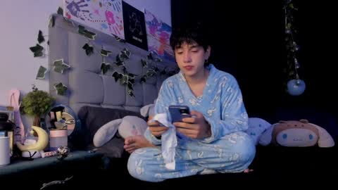 Blue online show from 27, 1, 2025