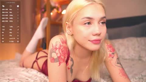 Adeline online show from 13, 11, 2025