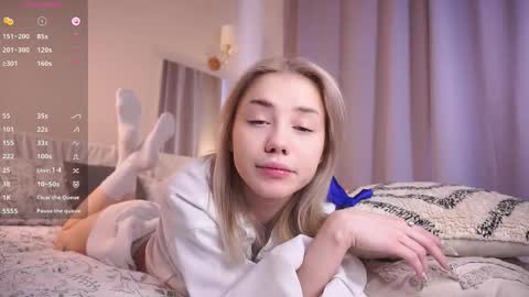 Snapshot of blue_bow chatting on 12, 2, 2026 Adeline online show from 12, 2, 2026