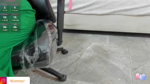 blue_tay1 online show from 22, 10, 2025