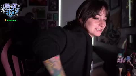 Blue online show from 3, 10, 2025