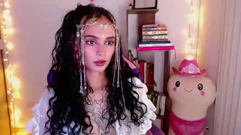 Im Abril .. Nice to meet you  thumb up me please its important  INDEPENDENT MODEL online show from 22, 10, 2025