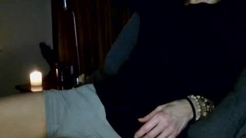 Snapshot of blueeyedlie chatting on 7, 1, 2026 Blueeyedlie online show from 7, 1, 2026