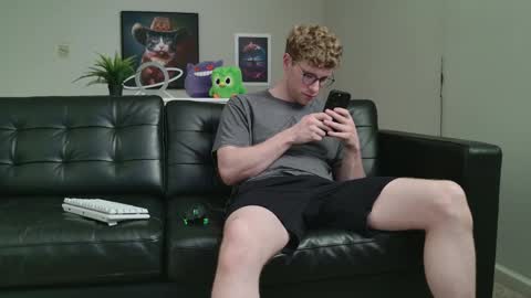 blueeyedtallguy online show from 26, 9, 2025